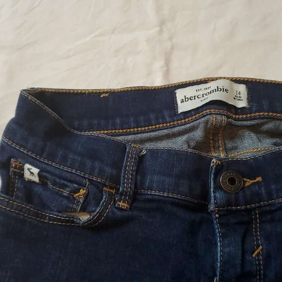 Jeans 👖 - Picture 2 of 3